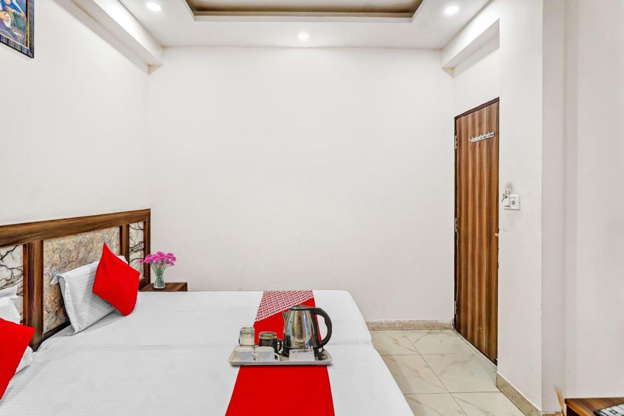 Oyo 88326 Hotel Cloud 9 New Delhi Luaran gambar