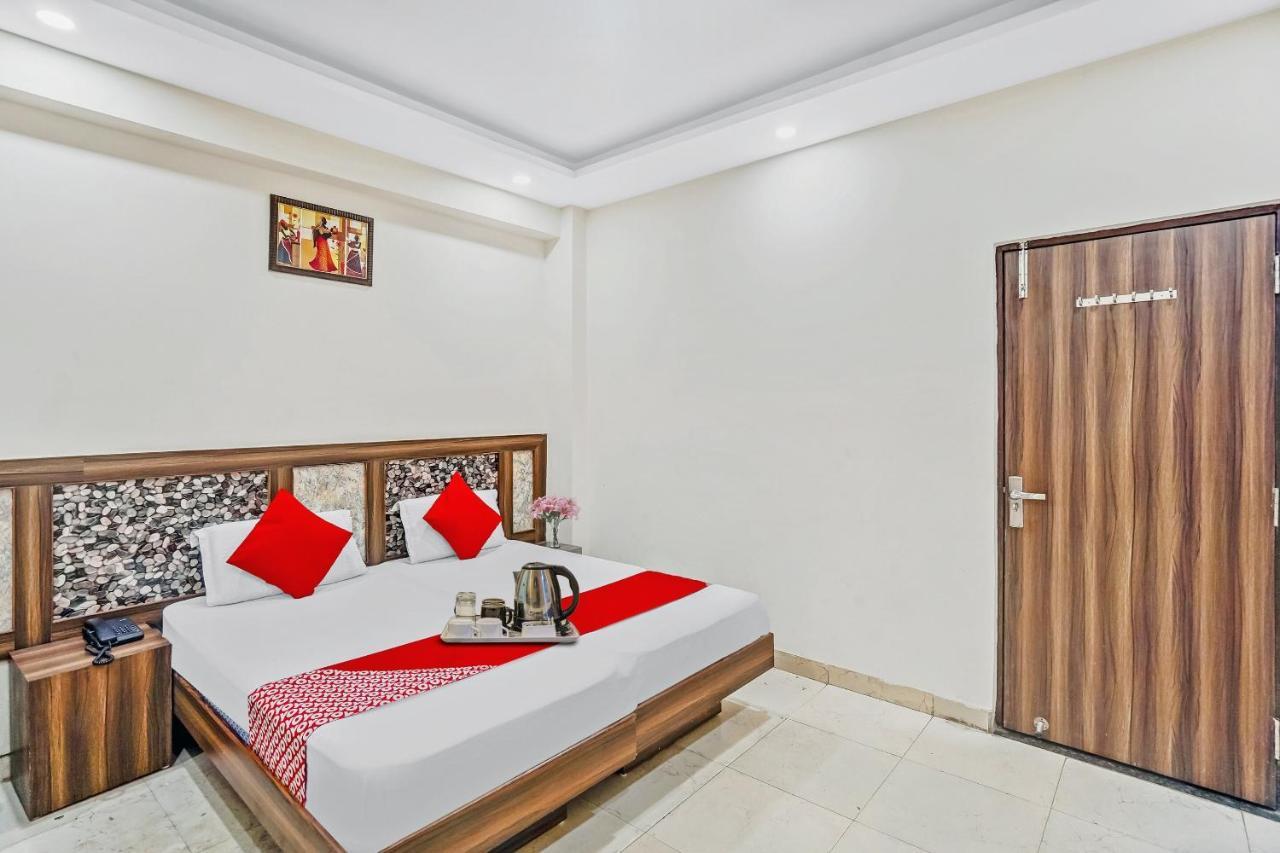 Oyo 88326 Hotel Cloud 9 New Delhi Luaran gambar