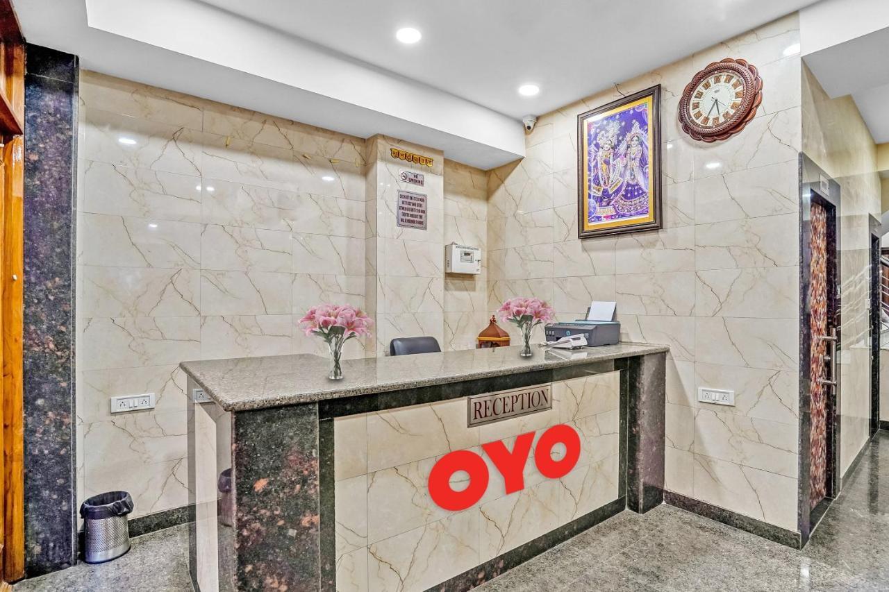 Oyo 88326 Hotel Cloud 9 New Delhi Luaran gambar