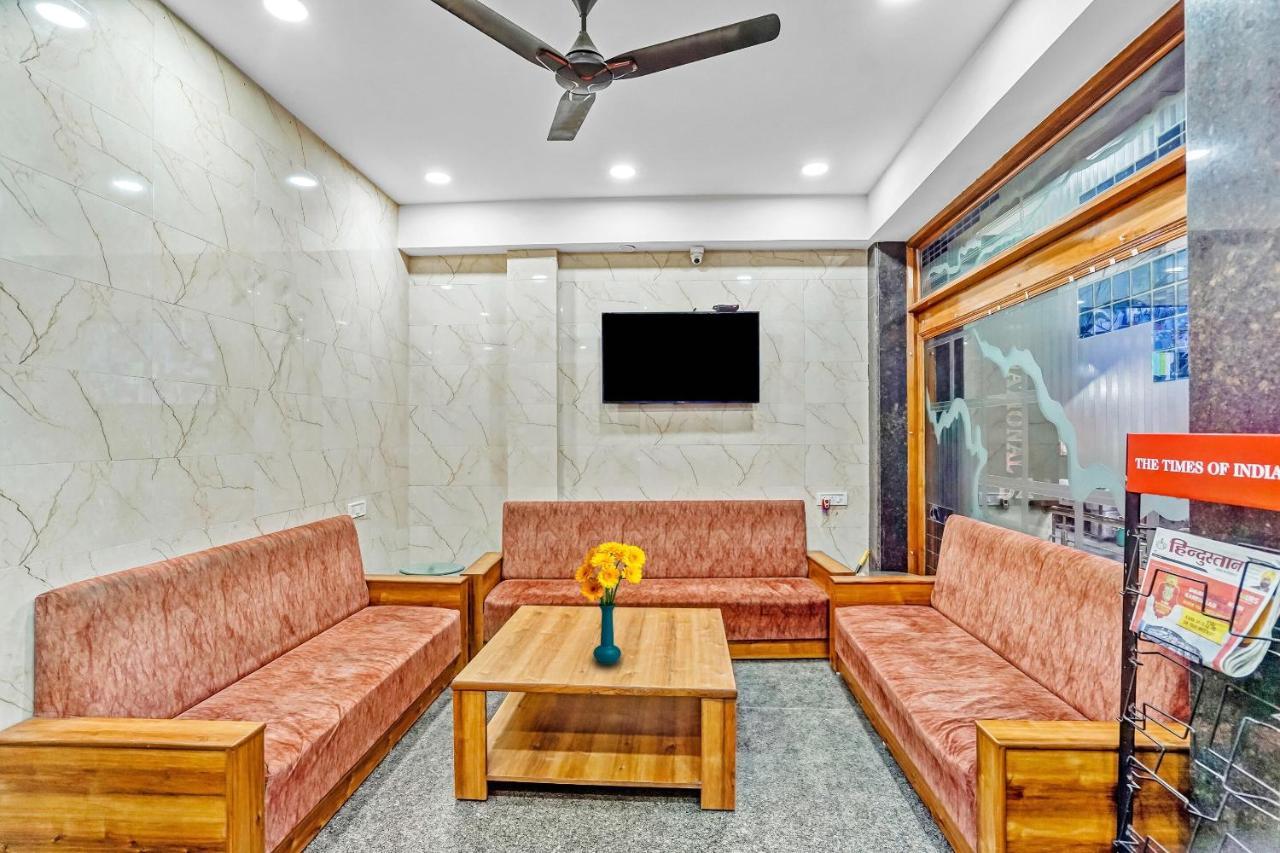 Oyo 88326 Hotel Cloud 9 New Delhi Luaran gambar
