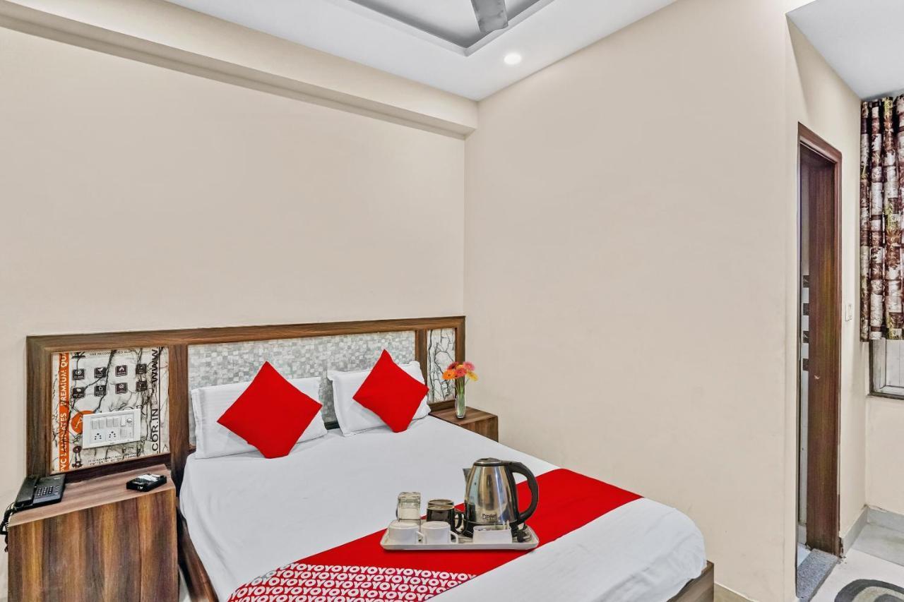 Oyo 88326 Hotel Cloud 9 New Delhi Luaran gambar